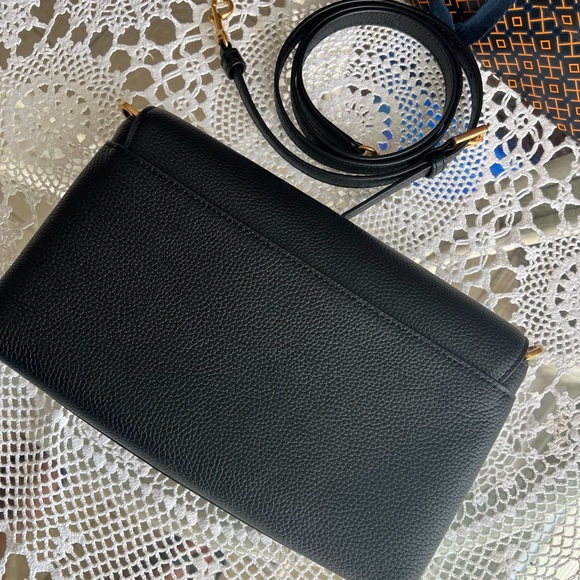 Brand New Tory Burch Blake Black Pebbled Leather Flap Crossbody - Picture 7 of 8